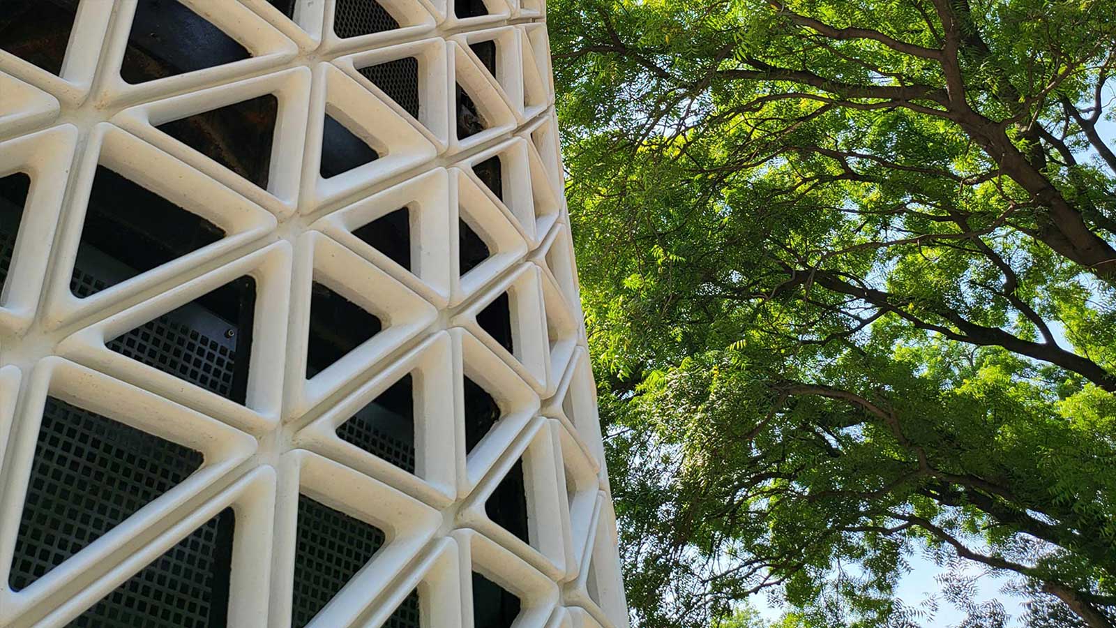 Verto 360-degree urban air purification system designed by Studio Symbiosis